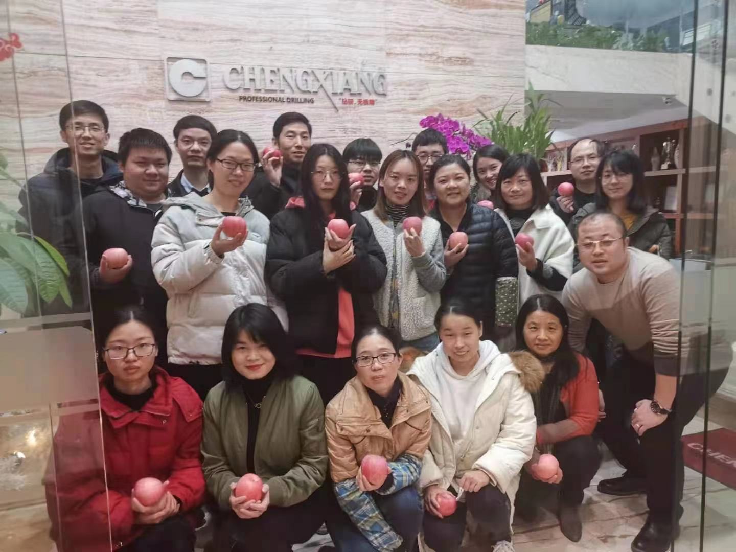 風勁帆滿圖新志，砥礪奮進正此時